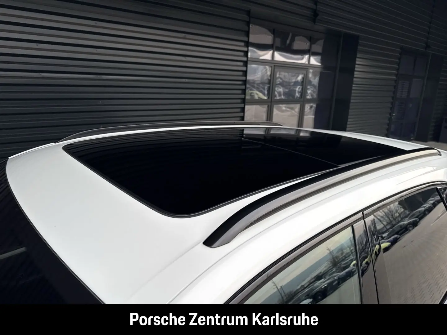 Cayenne E-Hybrid BOSE Luftfederung Panoramadach
