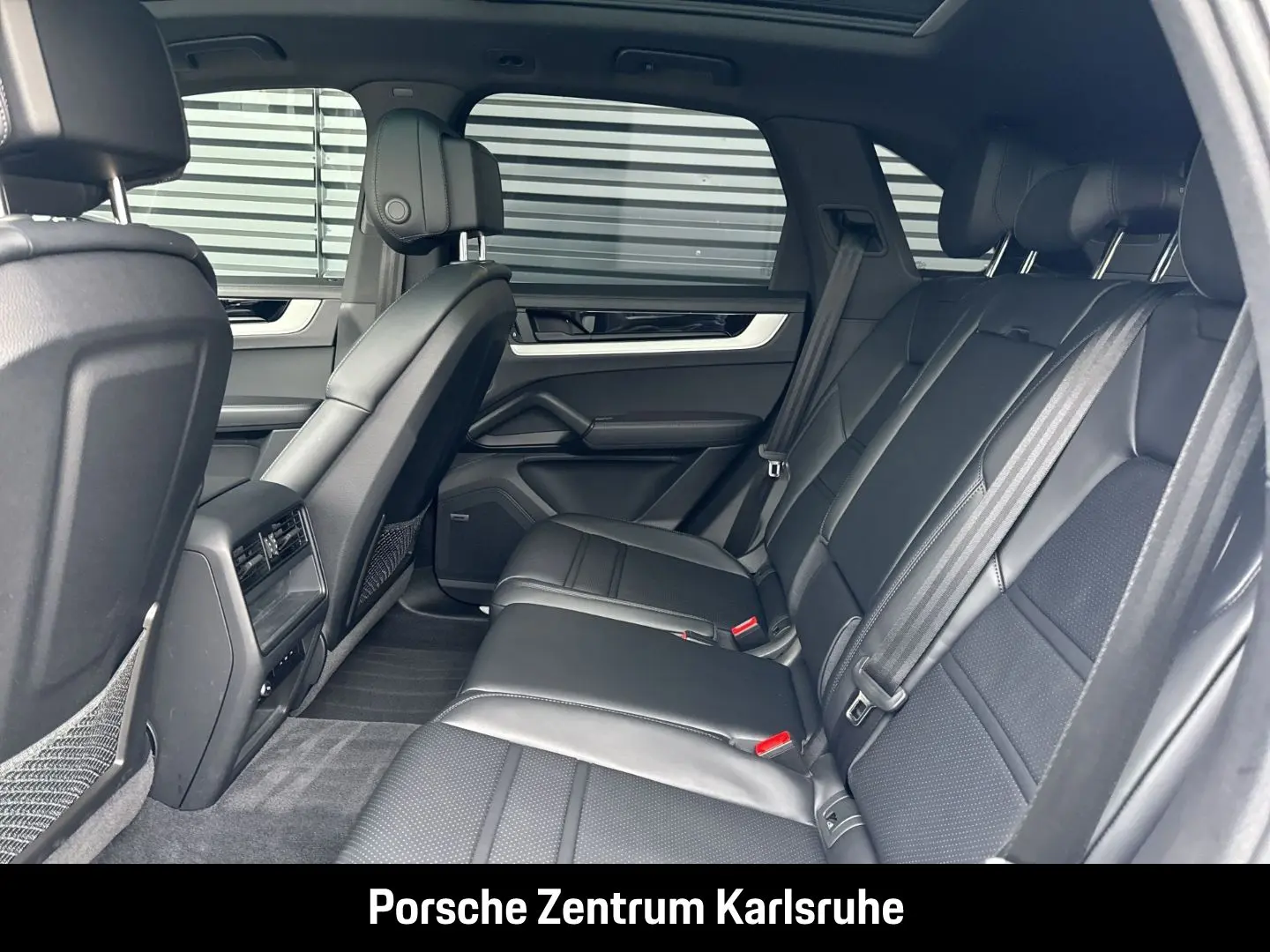 Cayenne E-Hybrid BOSE Luftfederung Panoramadach