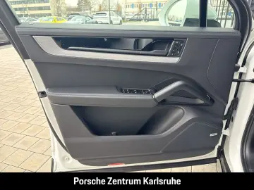 Cayenne E-Hybrid BOSE Luftfederung Panoramadach