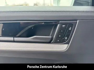 Cayenne E-Hybrid BOSE Luftfederung Panoramadach