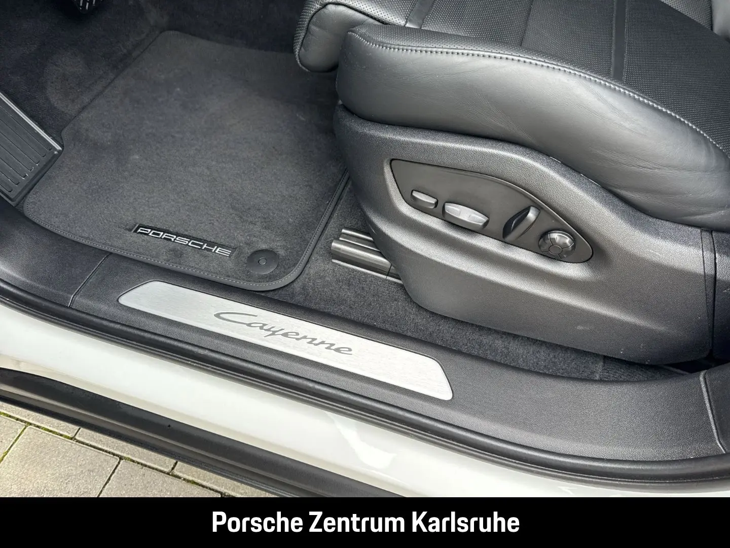 Cayenne E-Hybrid BOSE Luftfederung Panoramadach