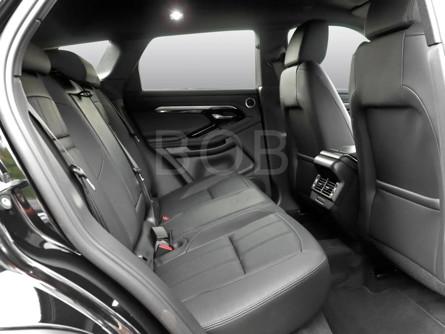 Range Rover Evoque P250 R-Dynamic SE 8-fach bere