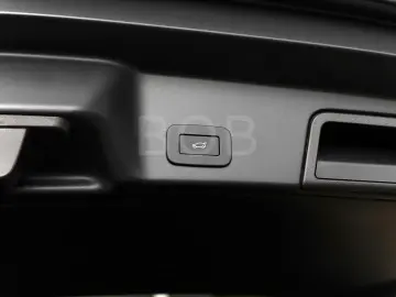 Range Rover Evoque P250 R-Dynamic SE 8-fach bere