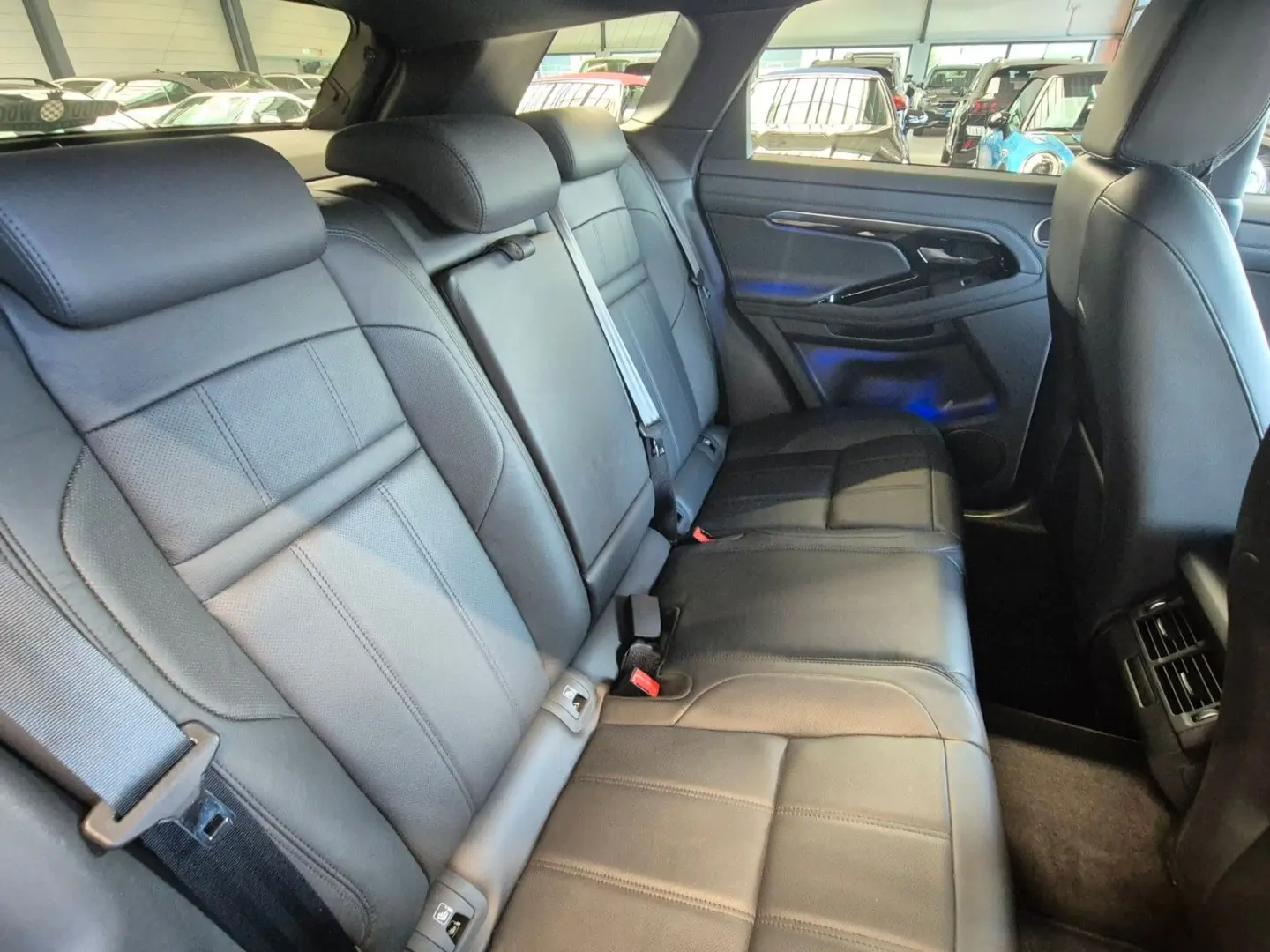 EVOQUE R-DYNAMIC SE LEDER NAVI LED