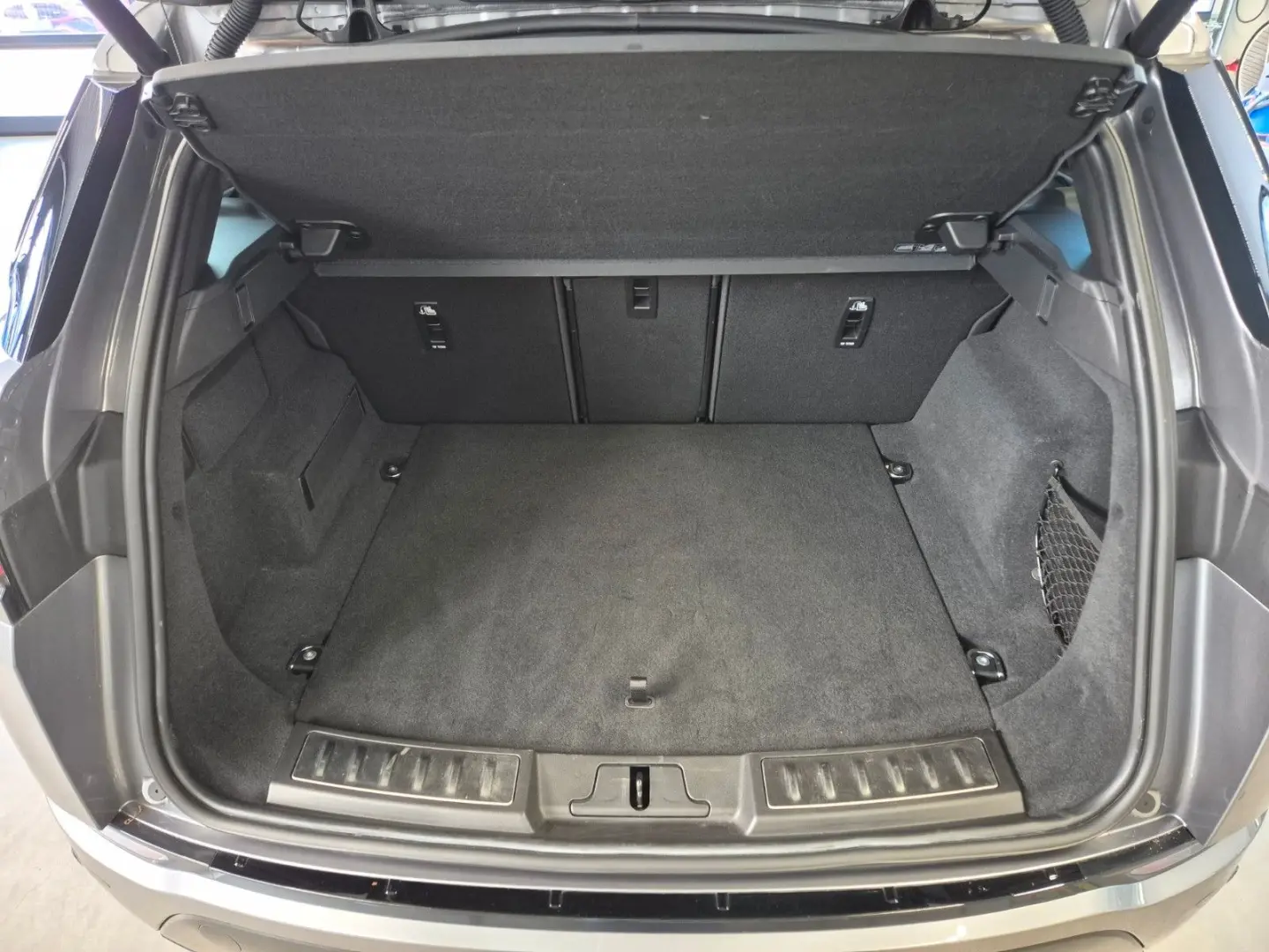 EVOQUE R-DYNAMIC SE LEDER NAVI LED