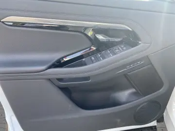 Range Rover Evoque D165 R-Dyn. SE elektr. AHK