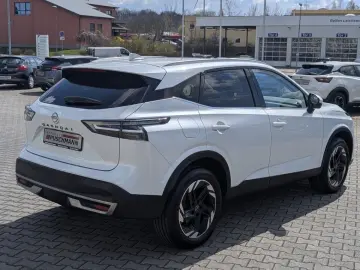 Qashqai 1.3 DIG-T MHEV Xtronic N-Connecta