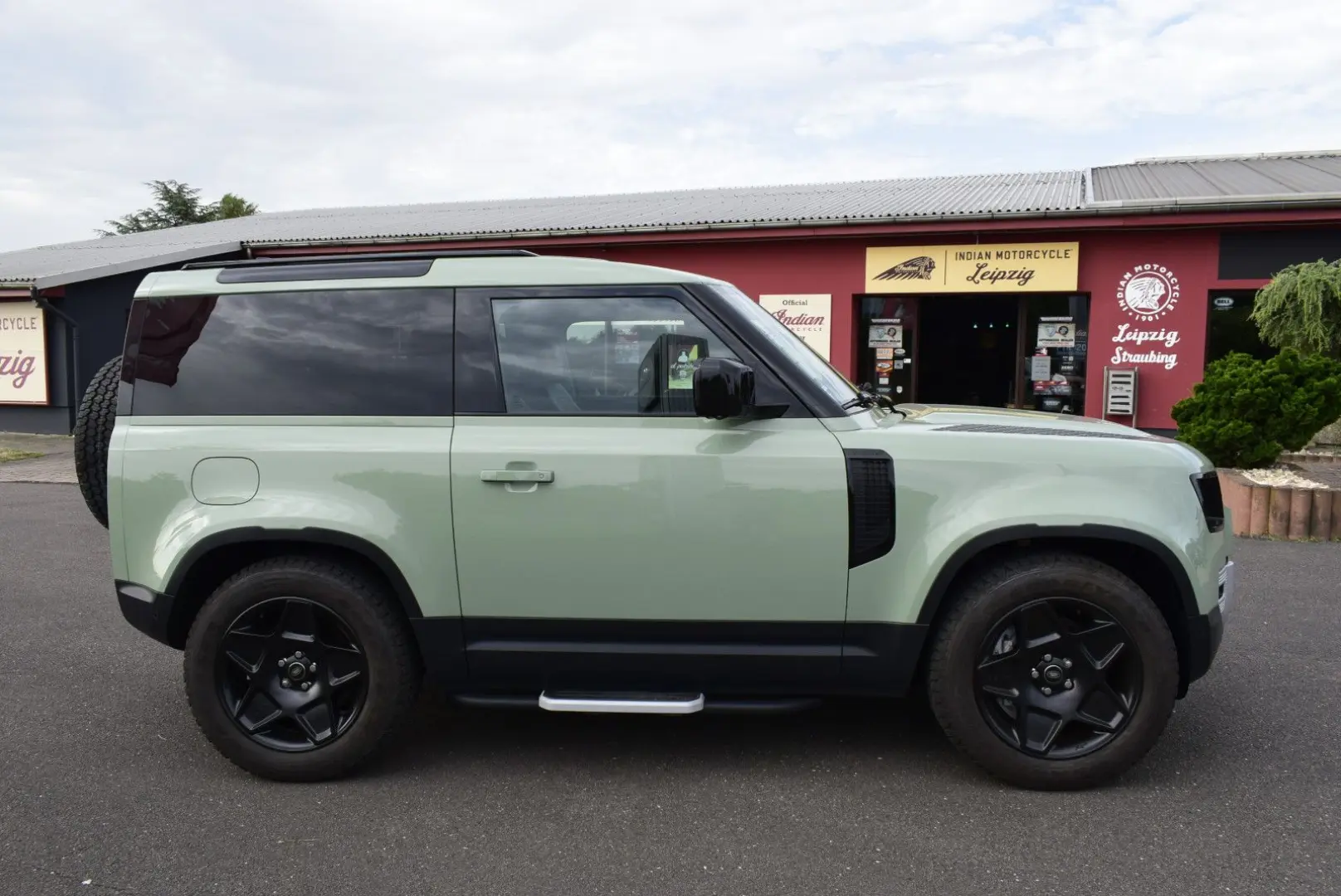 Defender 90 75th Limited Edition