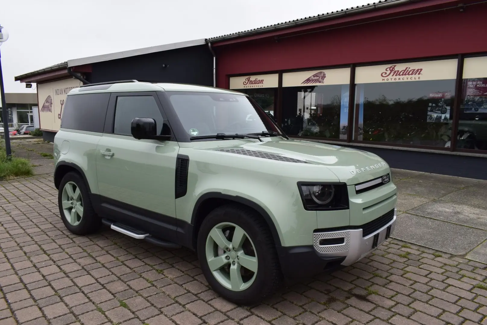 Defender 90 75th Limited Edition