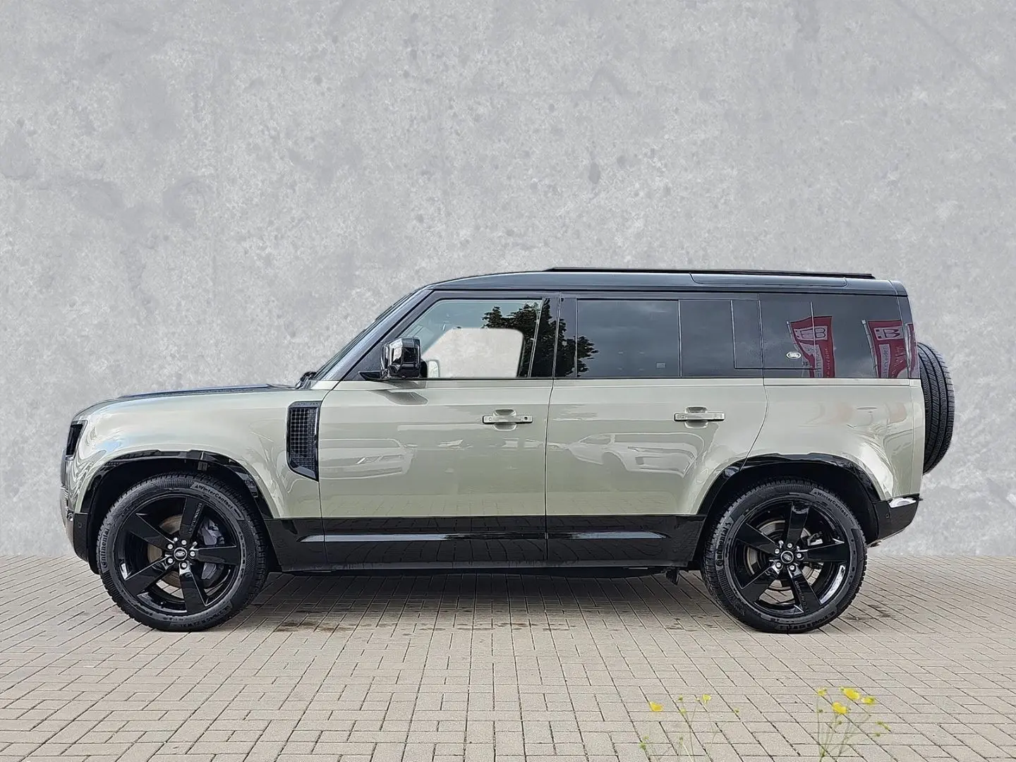 Defender 110 D300 X-Dynamic SE