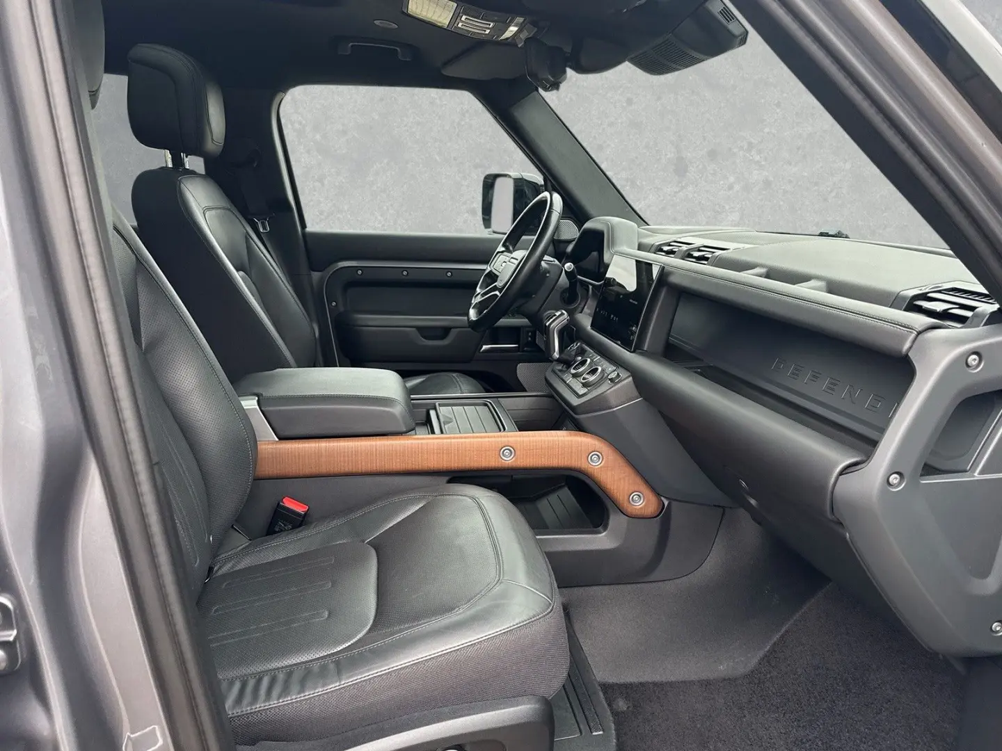 Defender 130 D300 X AHK/Standheizung