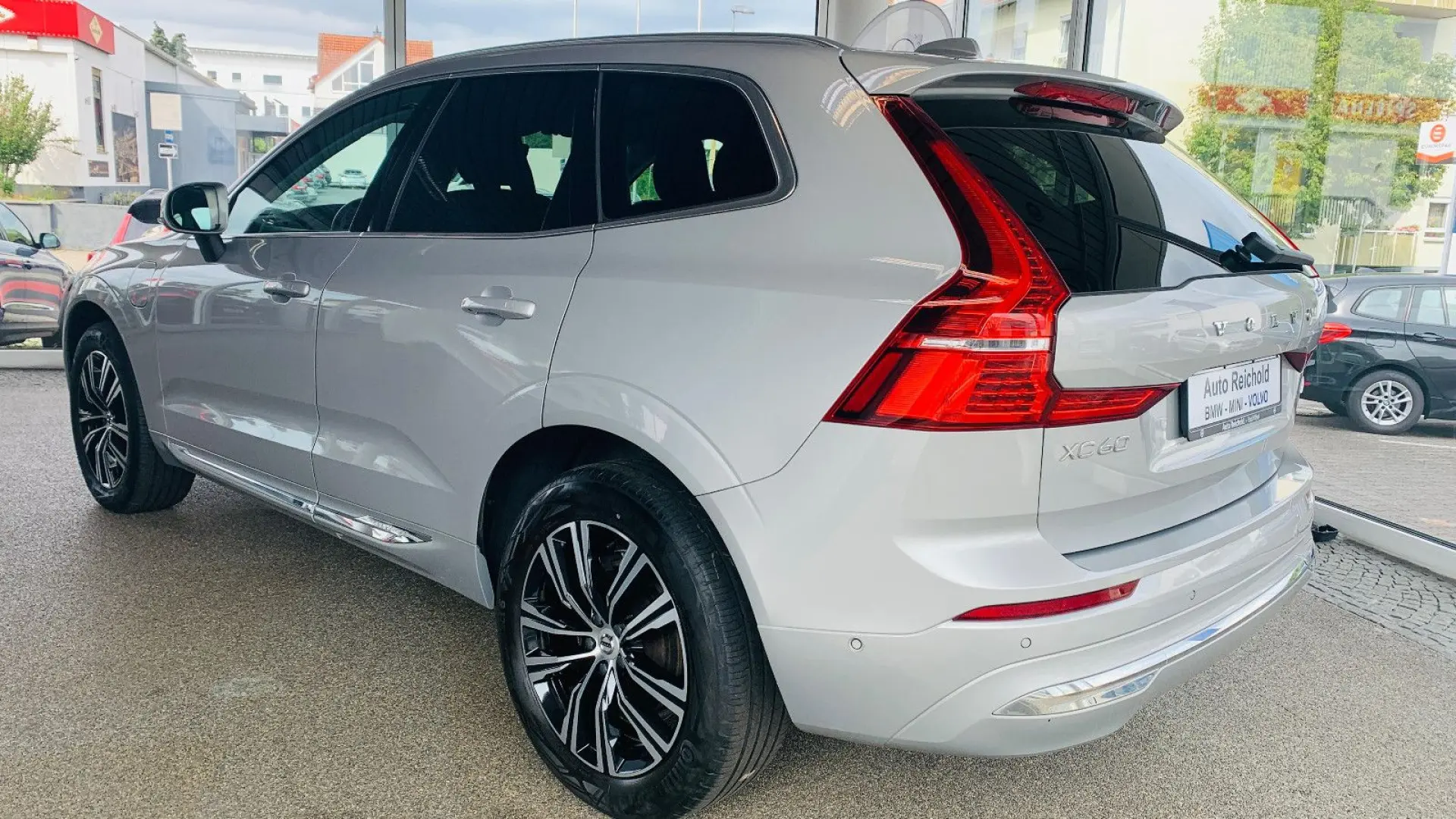 XC60 T6 AWD Recharge PANO LEDER HUD PILOT 360°