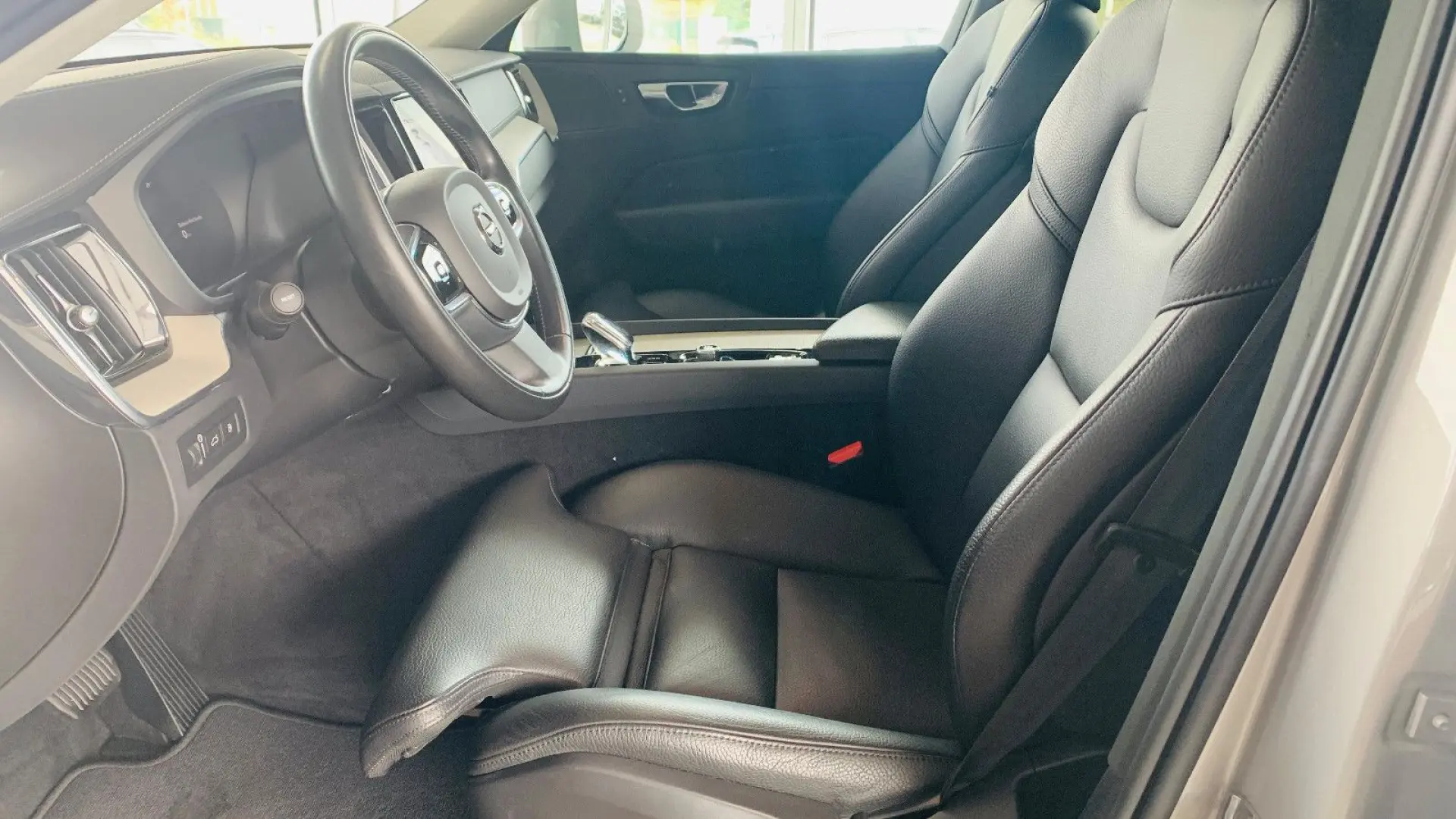 XC60 T6 AWD Recharge PANO LEDER HUD PILOT 360°