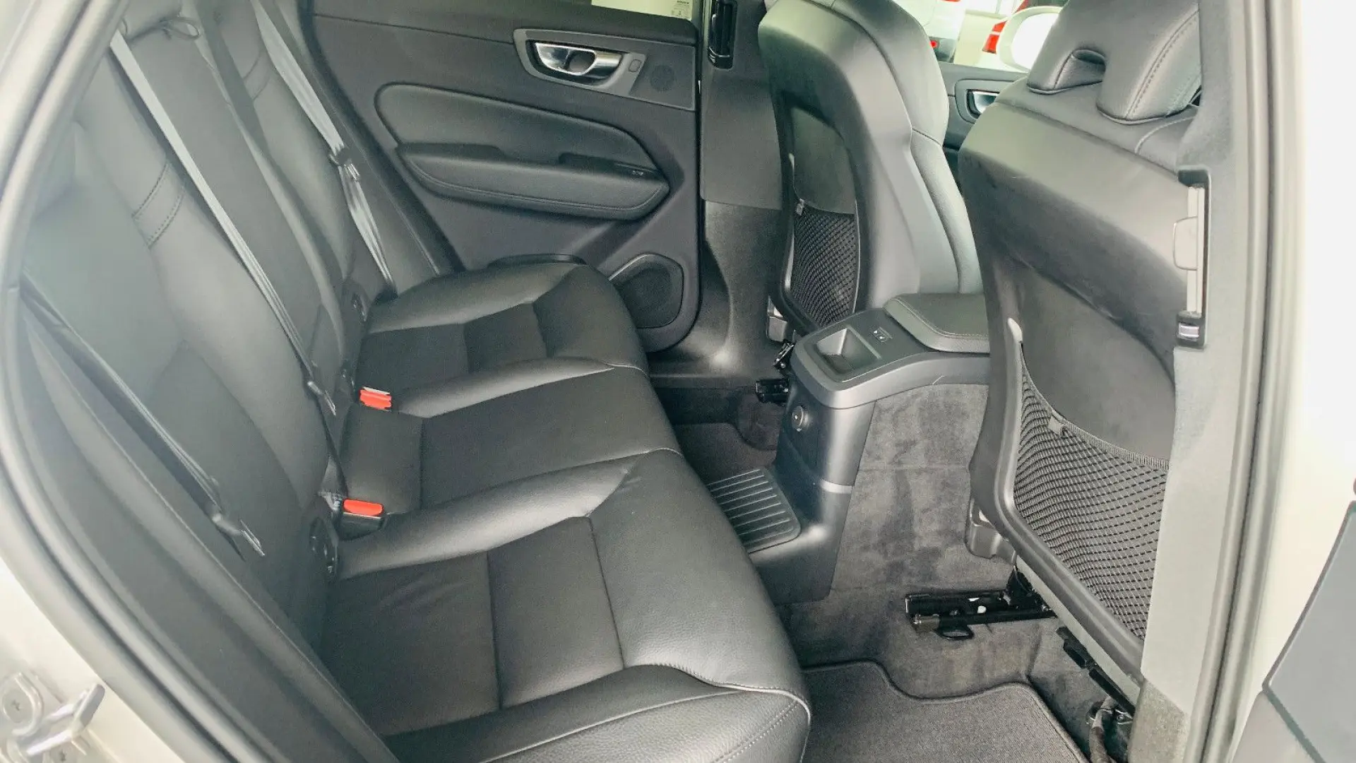 XC60 T6 AWD Recharge PANO LEDER HUD PILOT 360°