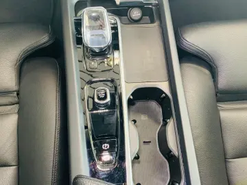 XC60 T6 AWD Recharge PANO LEDER HUD PILOT 360°
