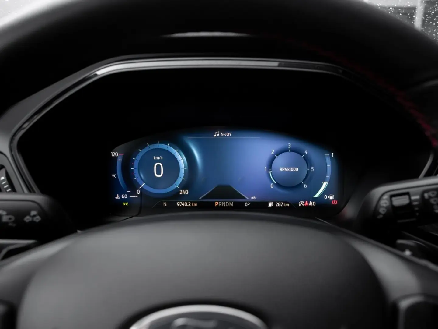 Kuga ST-Line 2.0 | ACC | RFK | NAVI | LED | WI-P