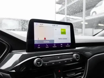 Kuga ST-Line 2.0 | ACC | RFK | NAVI | LED | WI-P