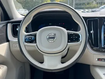 XC60 T6 AWD Inscription Plug-In SD/Keyless-Start