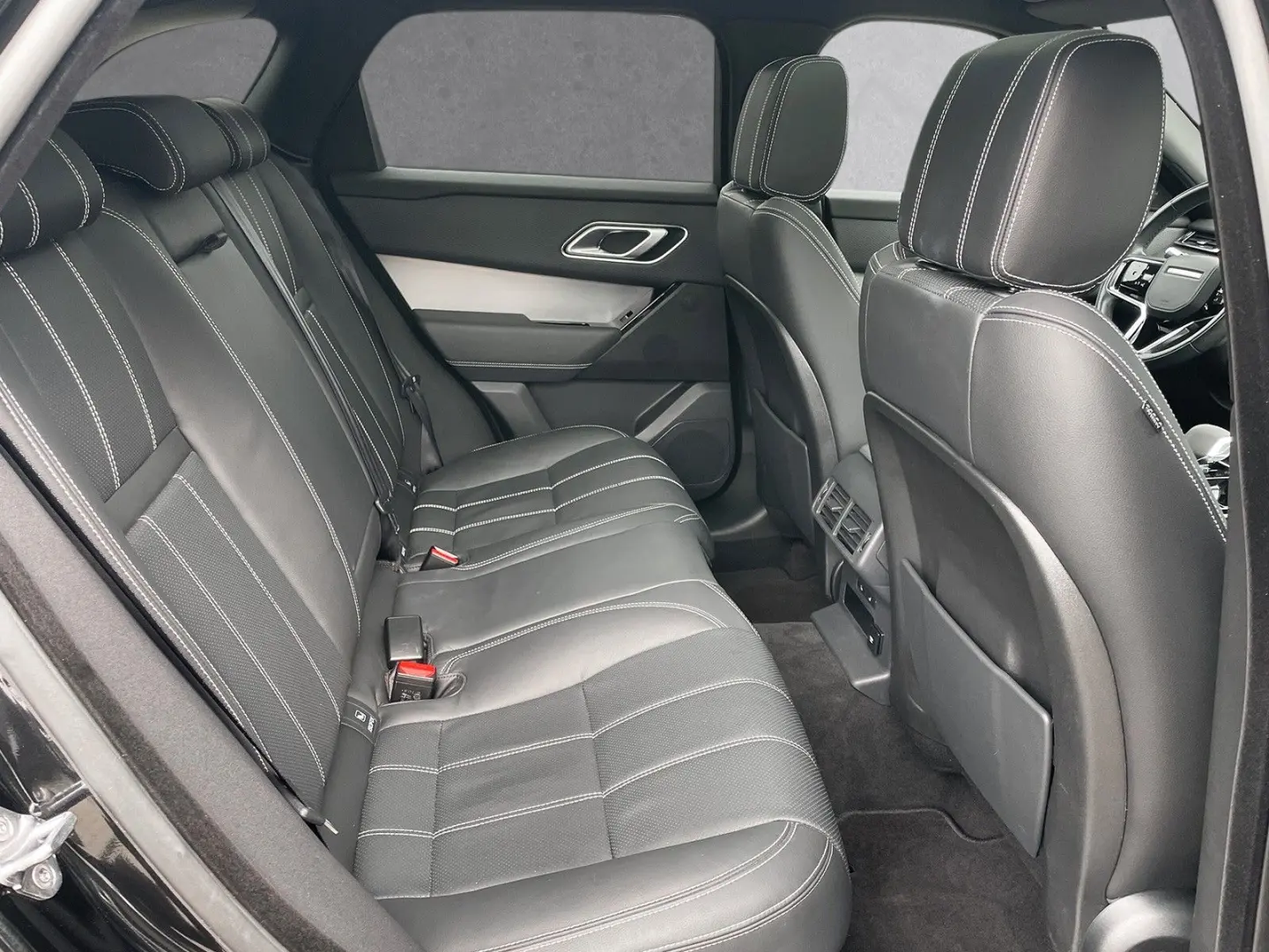Range Rover Velar D300 R-DYNAMIC S BLACK PACK
