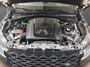 Range Rover Velar D300 R-Dynamic HSE