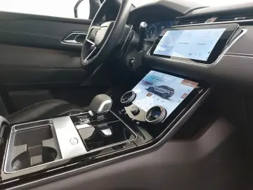Range Rover Velar D300 R-Dynamic HSE