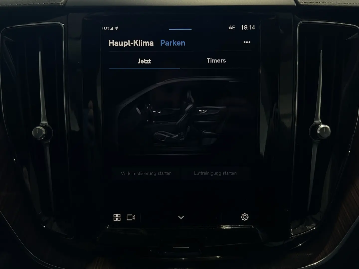 XC60 T8 Ultimate Dark Recharge AWD B&W Massage 360