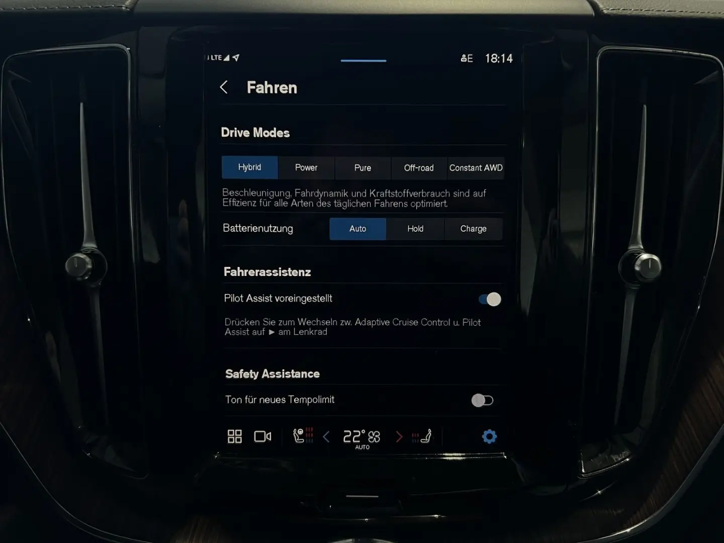 XC60 T8 Ultimate Dark Recharge AWD B&W Massage 360