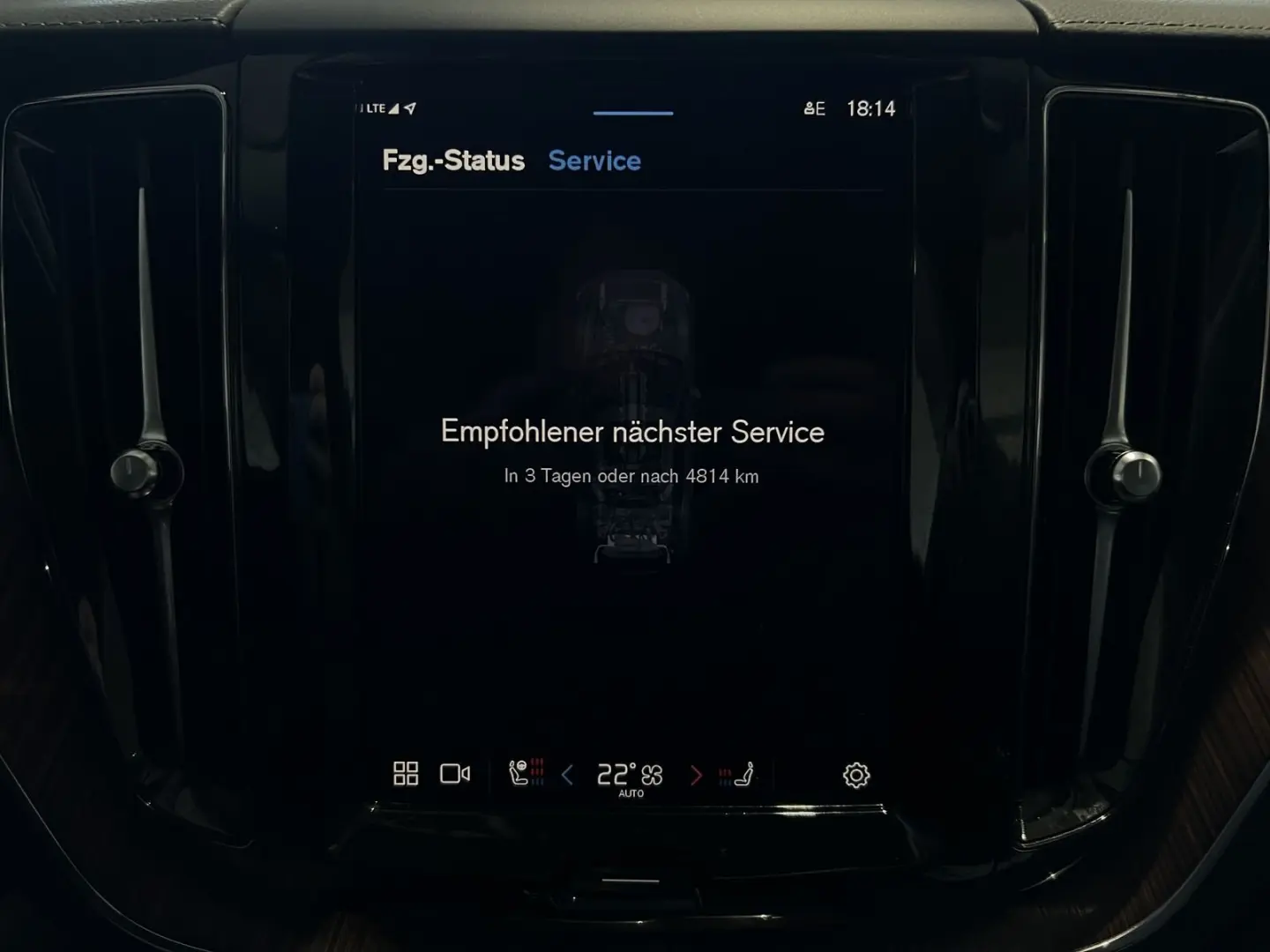 XC60 T8 Ultimate Dark Recharge AWD B&W Massage 360