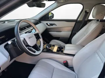 Range Rover Velar P250 R-Dynamic
