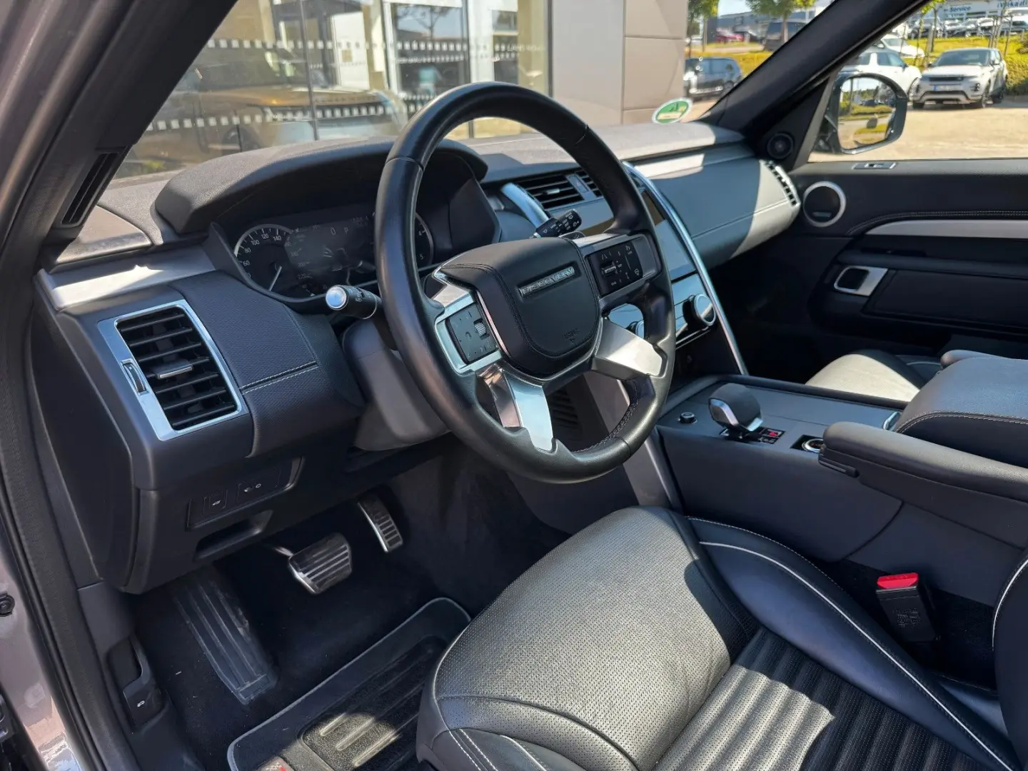 Discovery D250 AWD R-DYNAMIC HSE - AHK