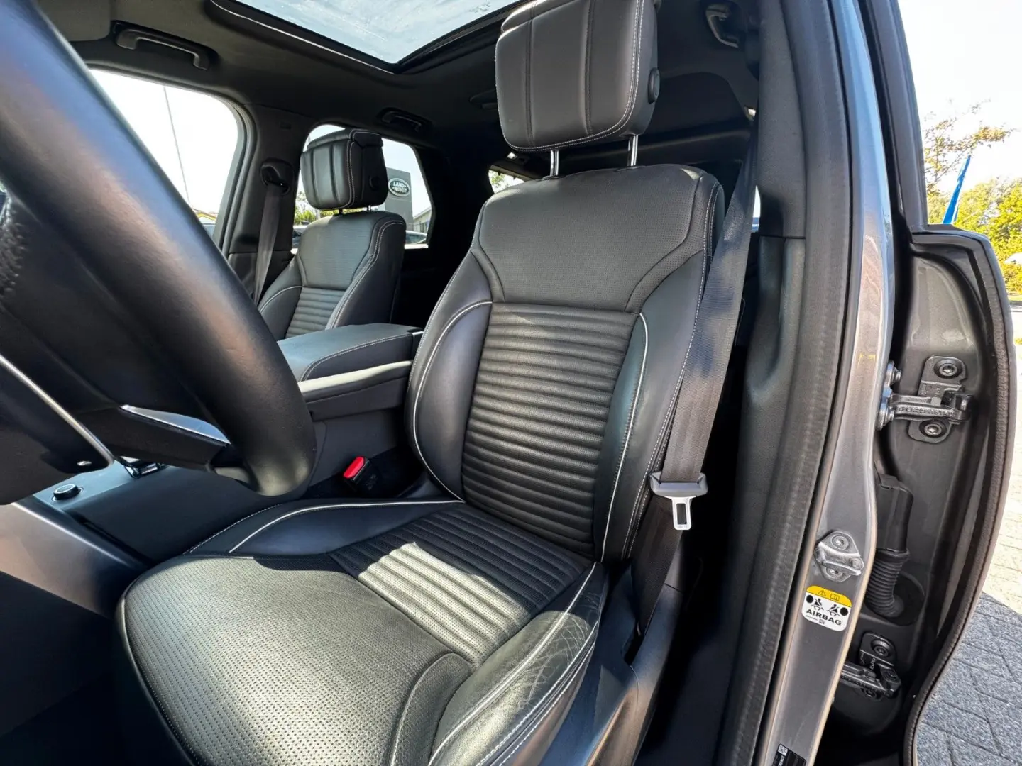Discovery D250 AWD R-DYNAMIC HSE - AHK