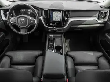 XC60 Momentum Pro AWD B4 Diesel EU6d StandHZG Na