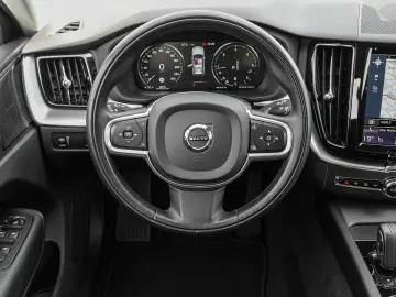 XC60 Momentum Pro AWD B4 Diesel EU6d StandHZG Na