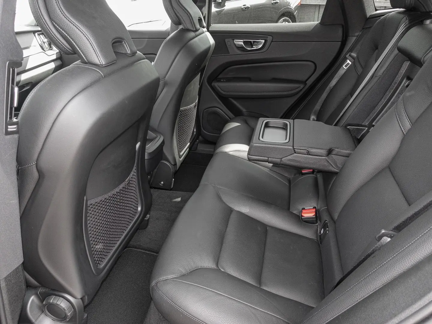 XC60 Momentum Pro AWD B4 Diesel EU6d StandHZG Na