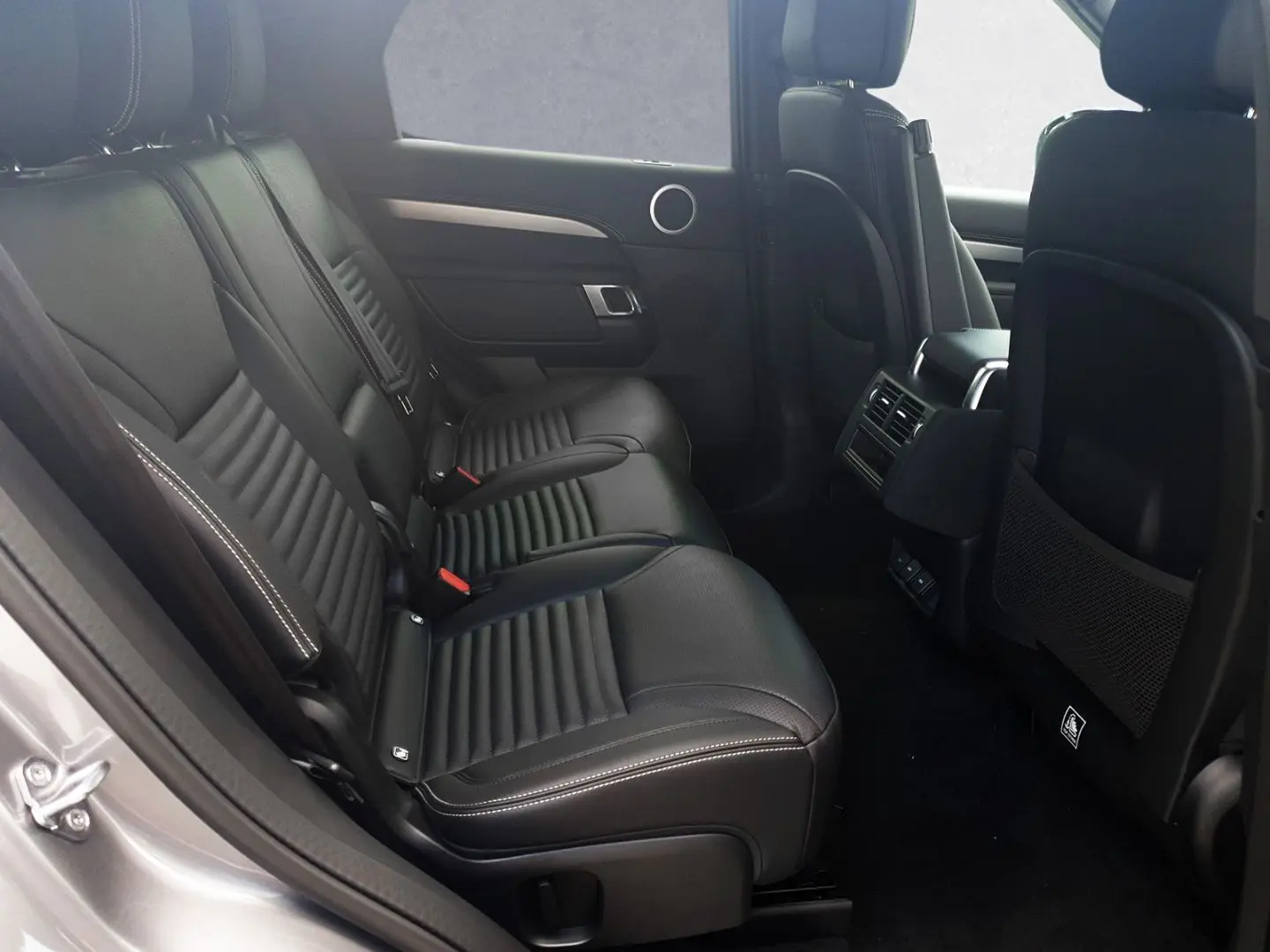 Discovery D300 AWD R-Dynamic SE