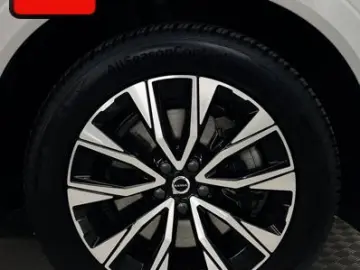 XC60 B4 AWD PLUS DARK PANO+AHK+MEMORY+H&K+LED+