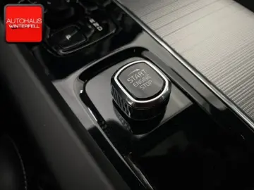 XC60 B4 AWD PLUS DARK PANO+AHK+MEMORY+H&K+LED+