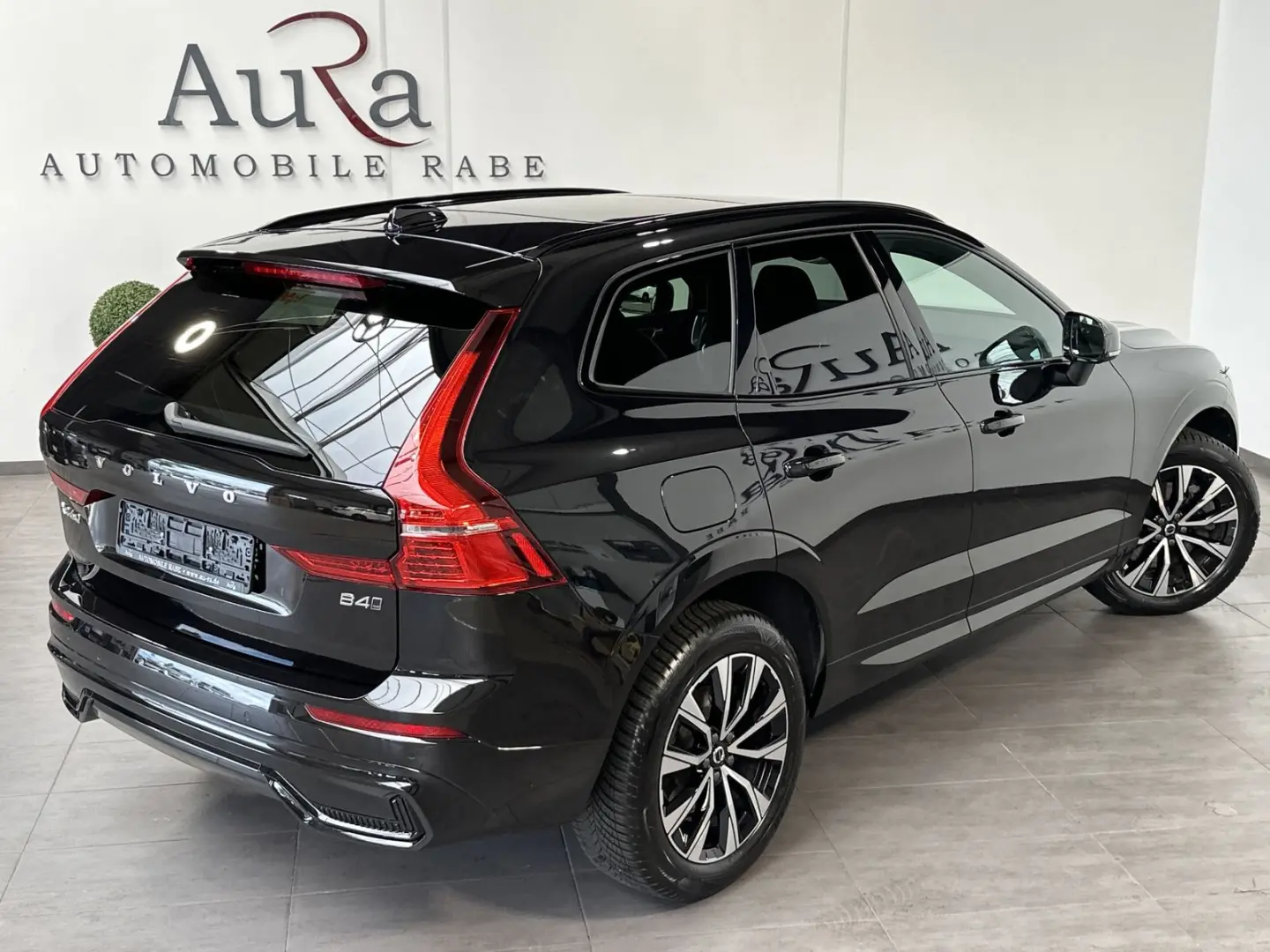 XC60 B4 D AWD Plus Dark NAV+LED+PANORAMA+AHK+H&K