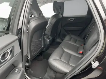 XC60 B4 D AWD Plus Dark