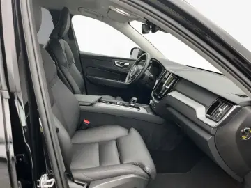 XC60 B4 D AWD Plus Dark