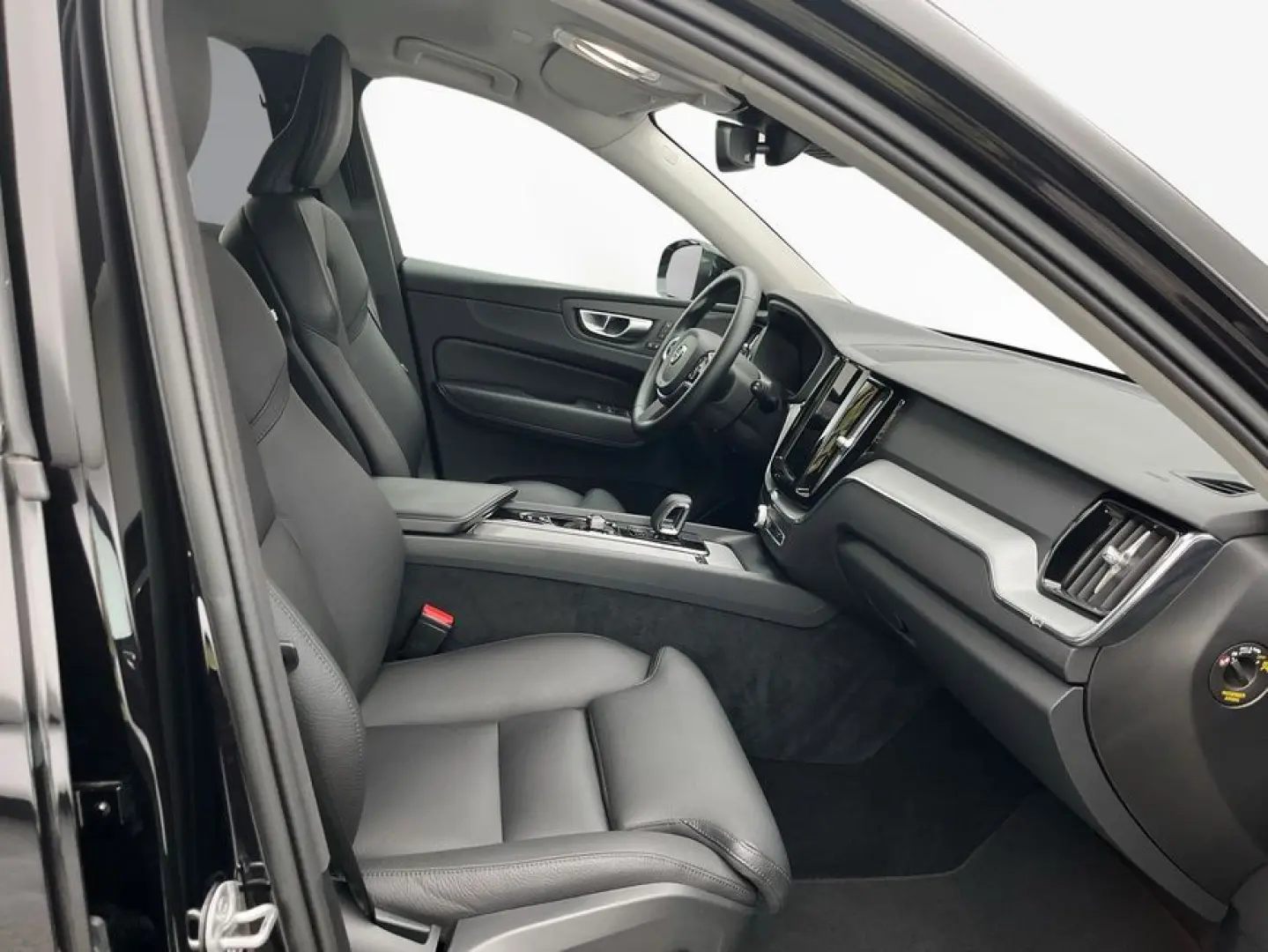 XC60 B4 D AWD Plus Dark