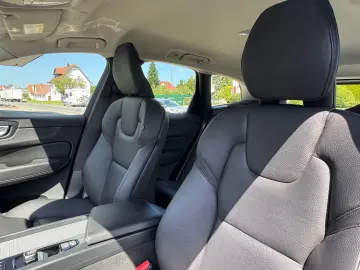 XC60 B4*Plus Dark*AWD*NP70830*AHK*Standhzg*MJ24