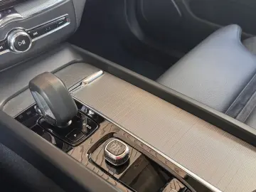 XC60 B4*Plus Dark*AWD*NP70830*AHK*Standhzg*MJ24