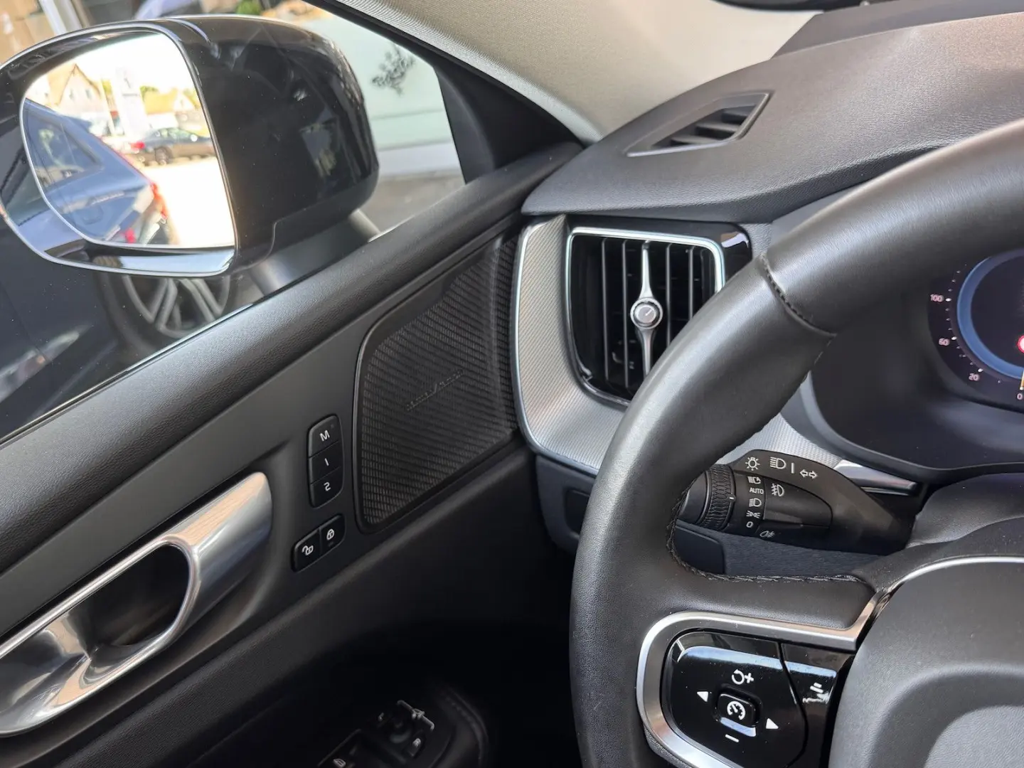 XC60 B4*Plus Dark*AWD*NP70830*AHK*Standhzg*MJ24
