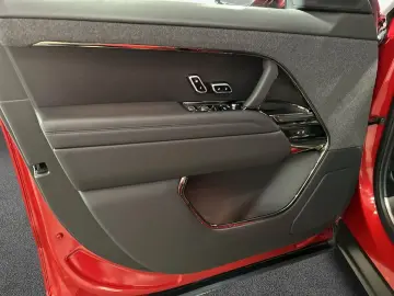 Range Rover Sport P460e Hybrid Dynamic HSE