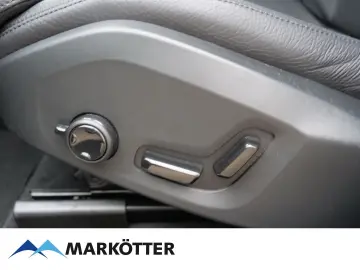 XC60 B4 AWD Plus Dark STHZ/ACC/BLIS/Google/CAM
