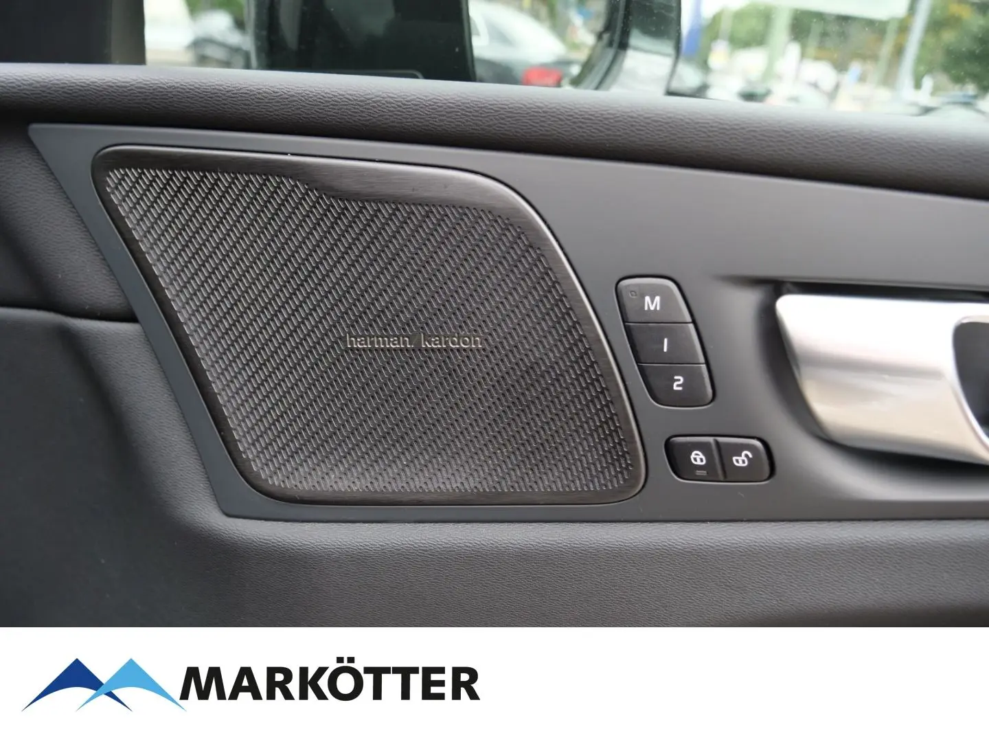 XC60 B4 AWD Plus Dark STHZ/ACC/BLIS/Google/CAM
