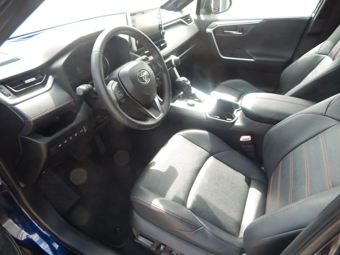RAV4 2.5 Plug in SHZ+2xKlima+360+4xSHZ+Kam.Leder