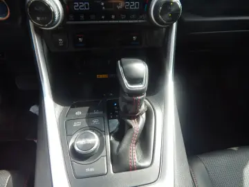 RAV4 2.5 Plug in SHZ+2xKlima+360+4xSHZ+Kam.Leder