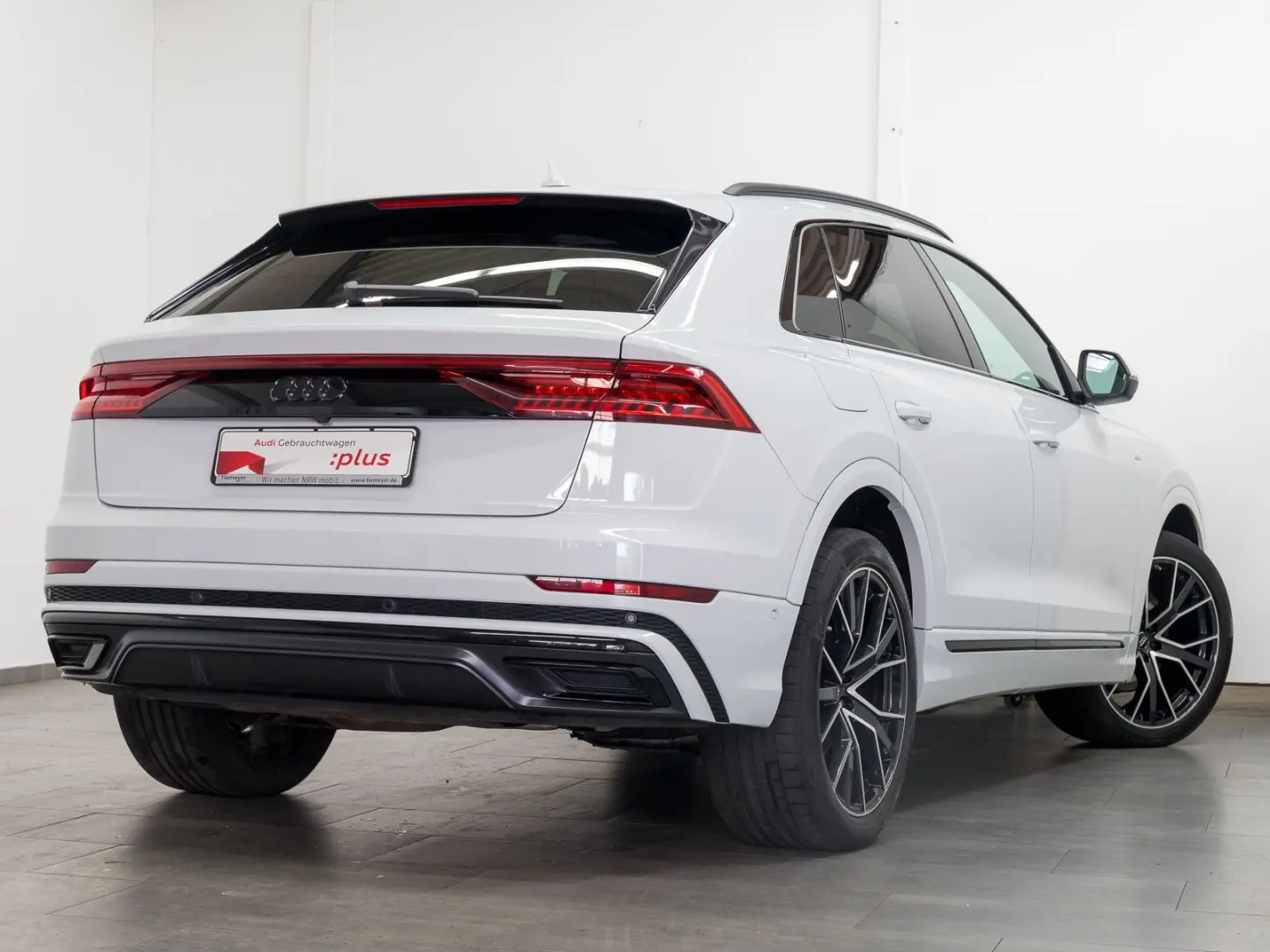 Q8 50 TDI quattro 3x S LINE ASSIST AHK BuO ST.HE